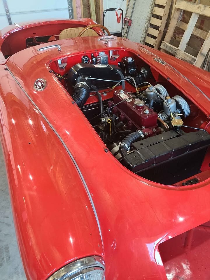 MG-MGA-1957-Convertible-3