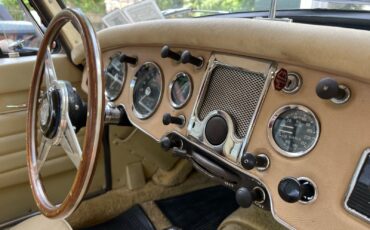 MG-MGA-1959-Convertible-15