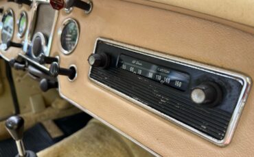 MG-MGA-1959-Convertible-17