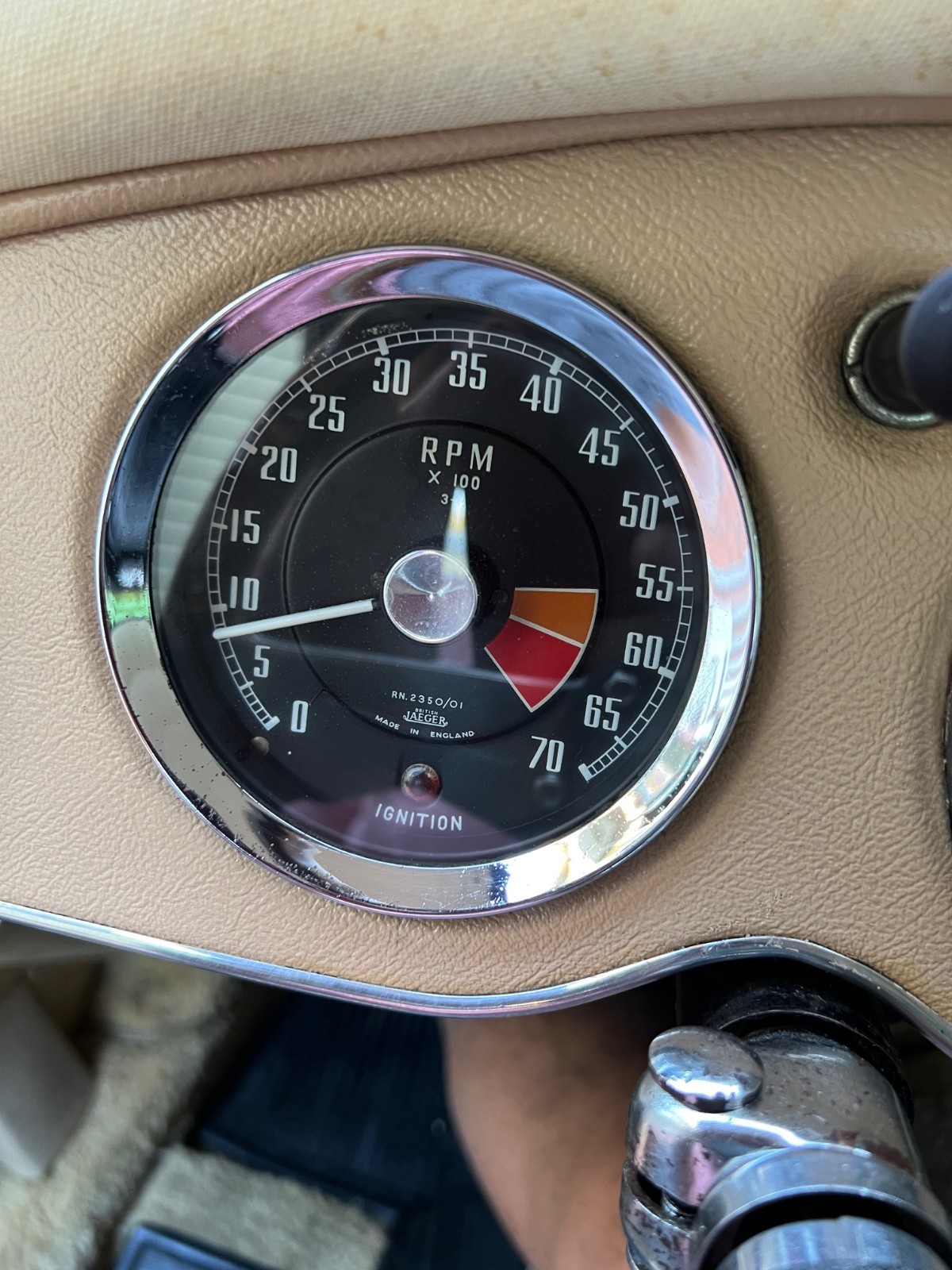 MG-MGA-1959-Convertible-21