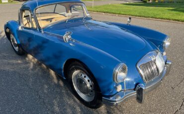 MG-MGA-1959-Convertible-8
