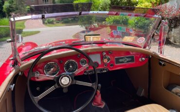 MG-MGA-1961-Convertible-10