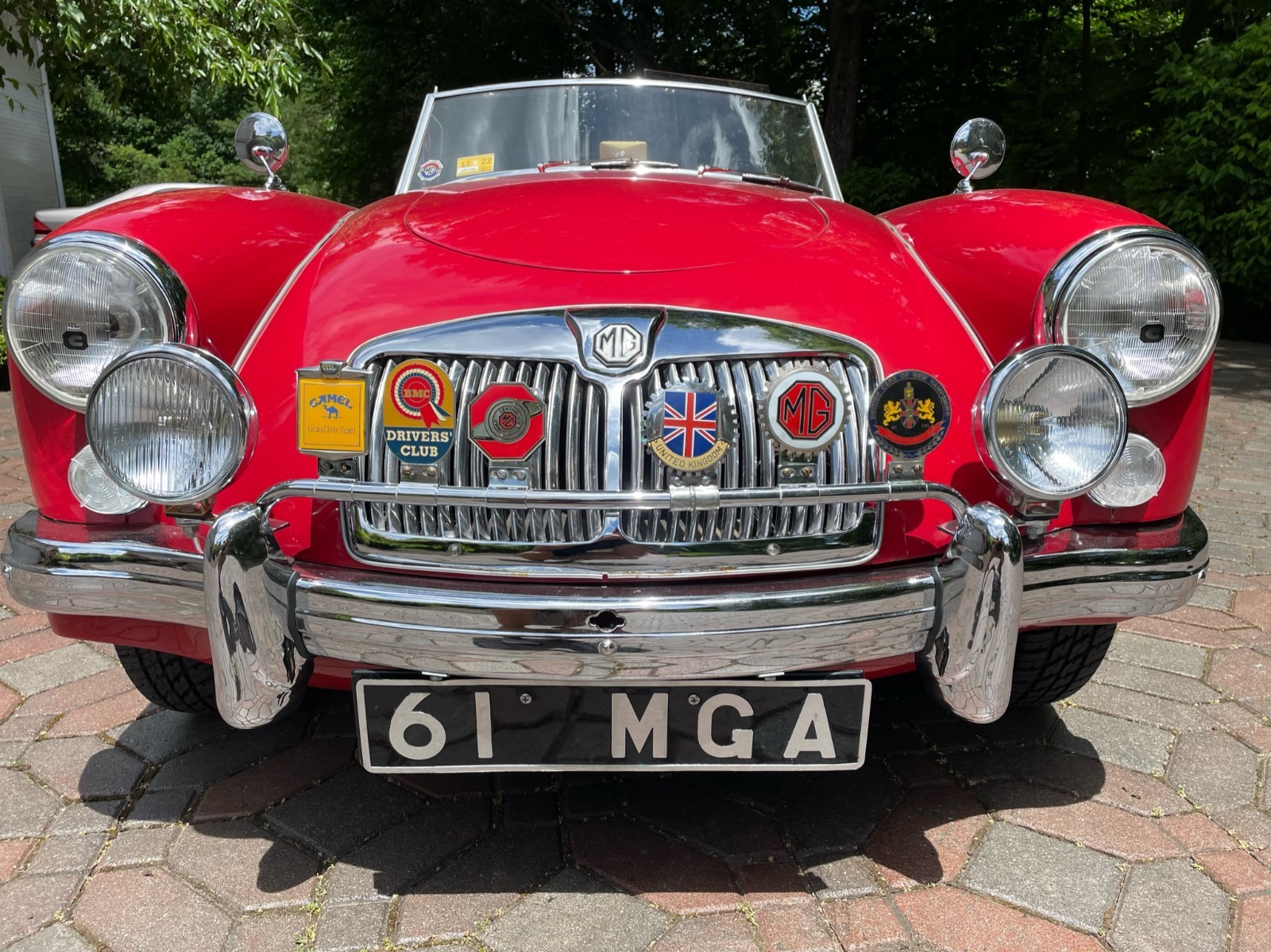 MG-MGA-1961-Convertible-14