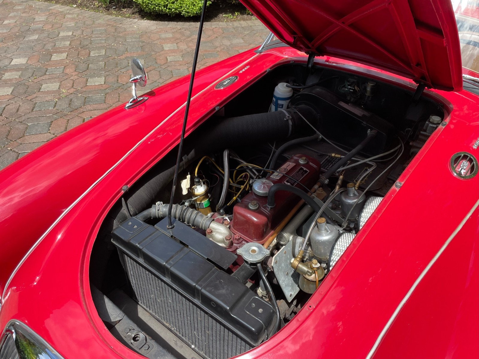 MG-MGA-1961-Convertible-15