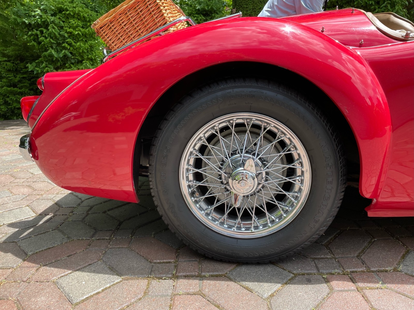 MG-MGA-1961-Convertible-17