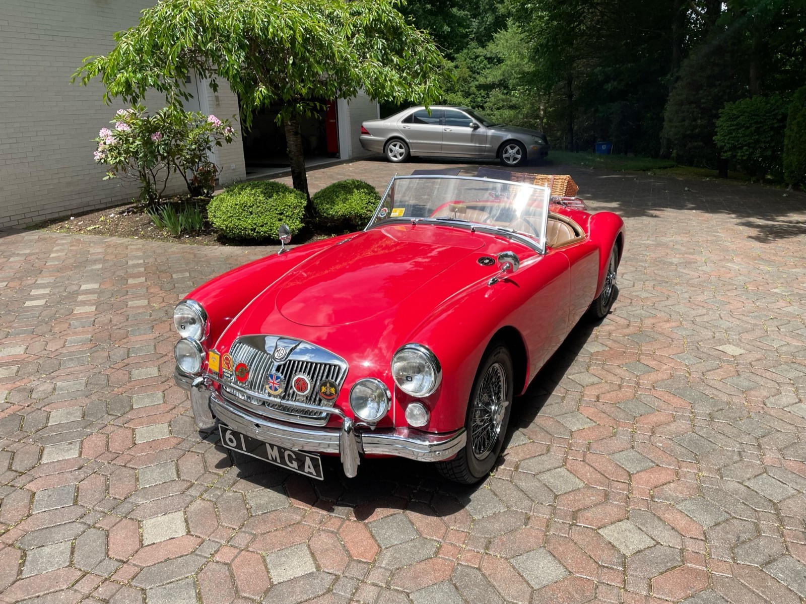 MG-MGA-1961-Convertible-3