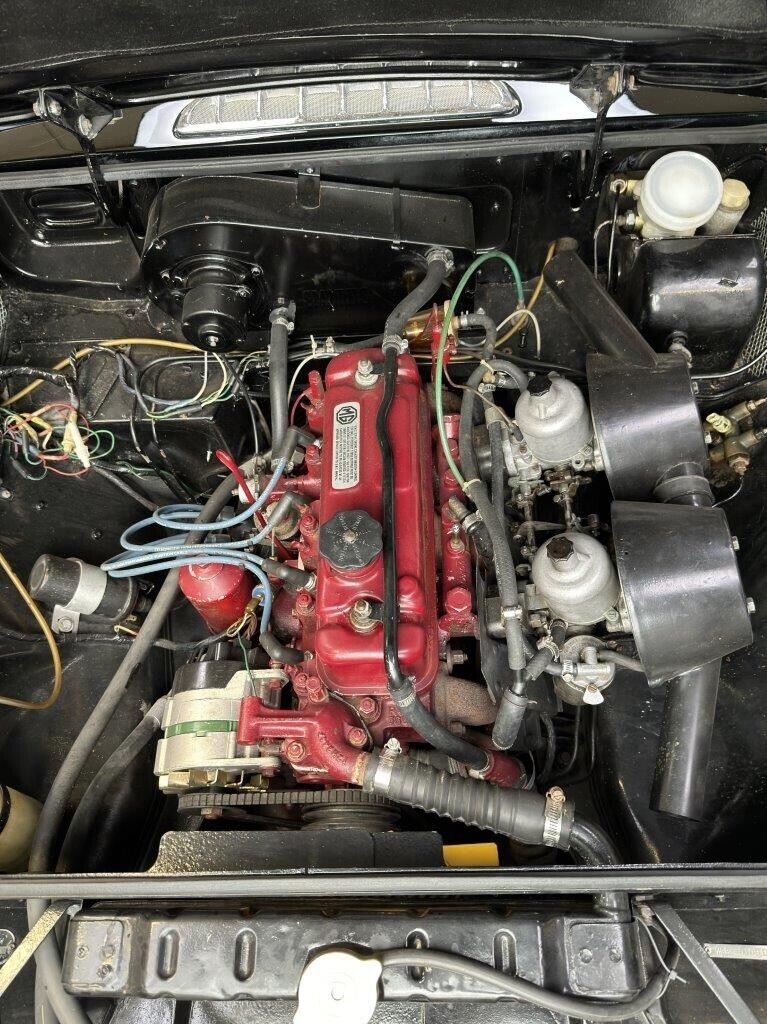 MG-MGB-1969-Convertible-30