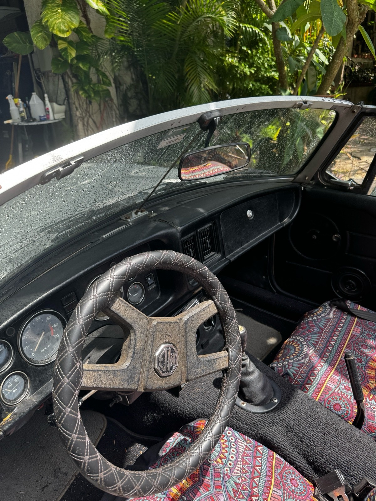 MG-MGB-1970-19