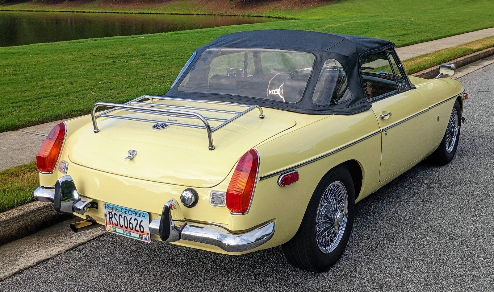 MG-MGB-1970-Convertible-11