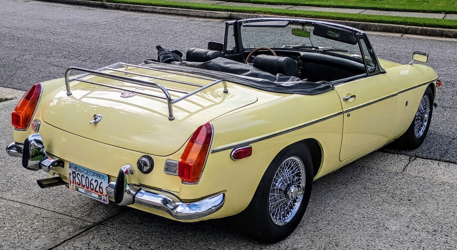 MG-MGB-1970-Convertible-4