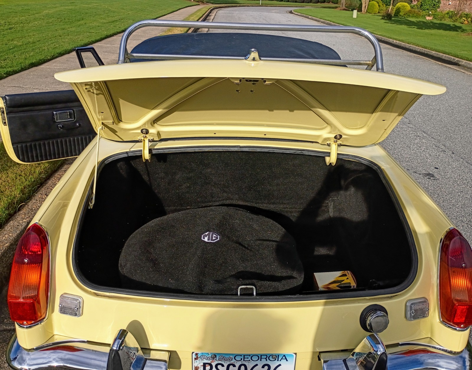 MG-MGB-1970-Convertible-5