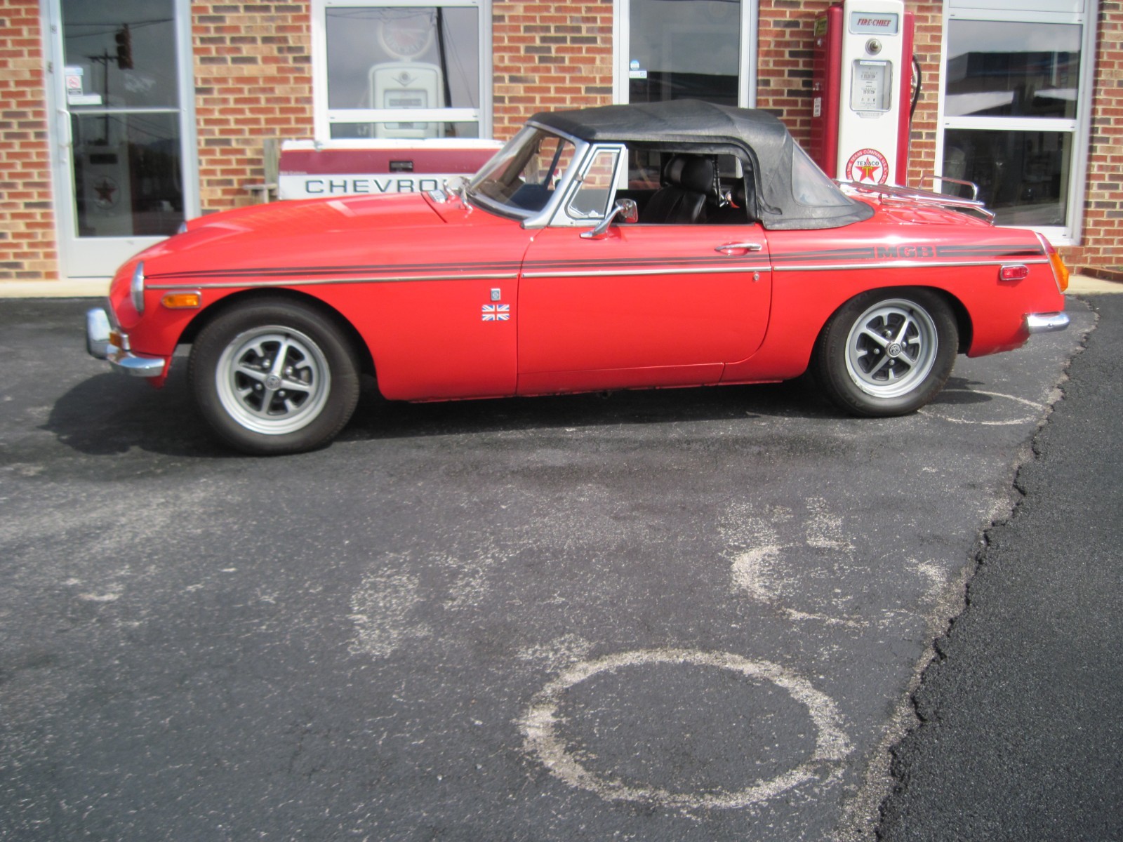 MG-MGB-1972-Convertible-1