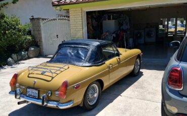 MG-MGB-1972-Convertible-1