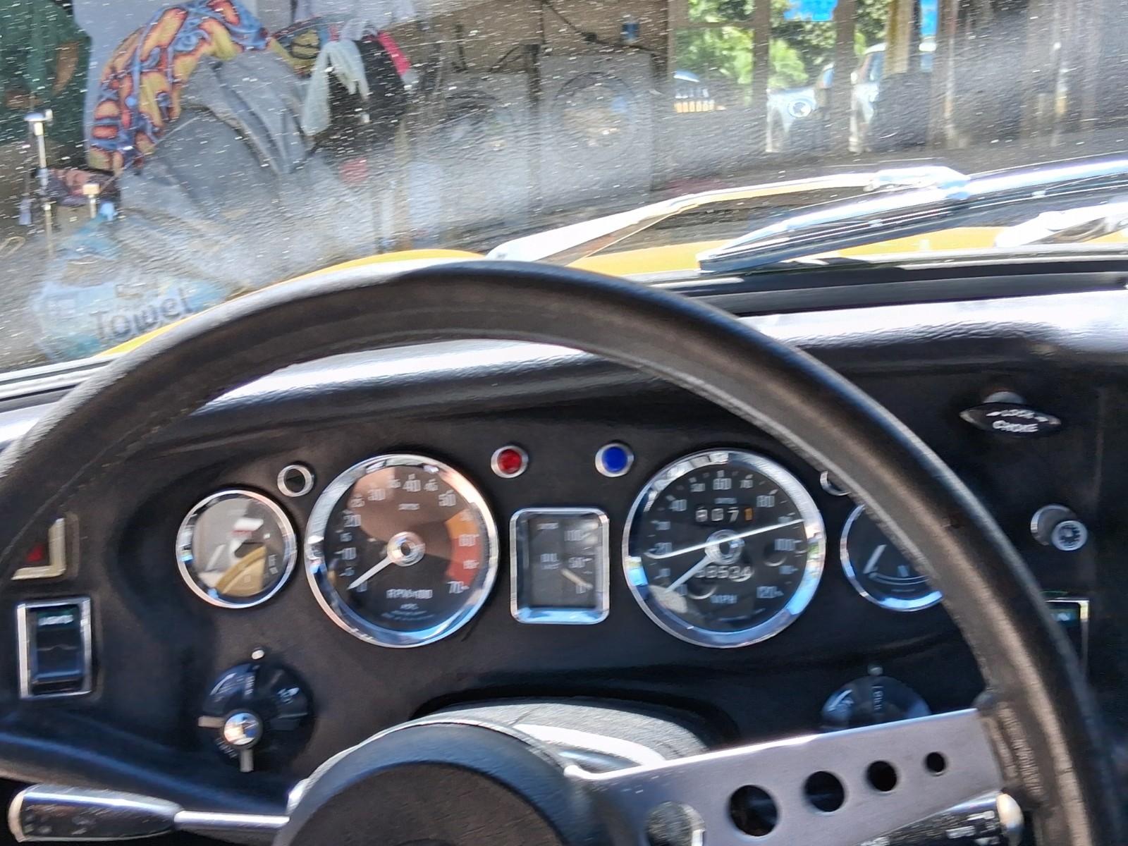 MG-MGB-1972-Convertible-14