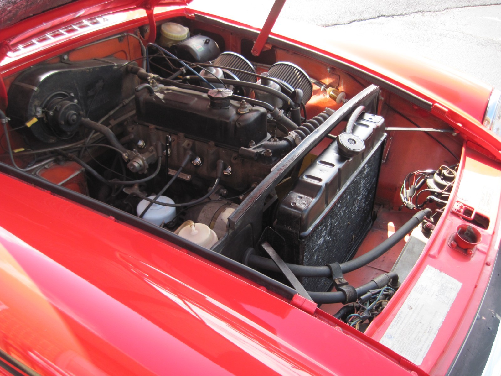 MG-MGB-1972-Convertible-19