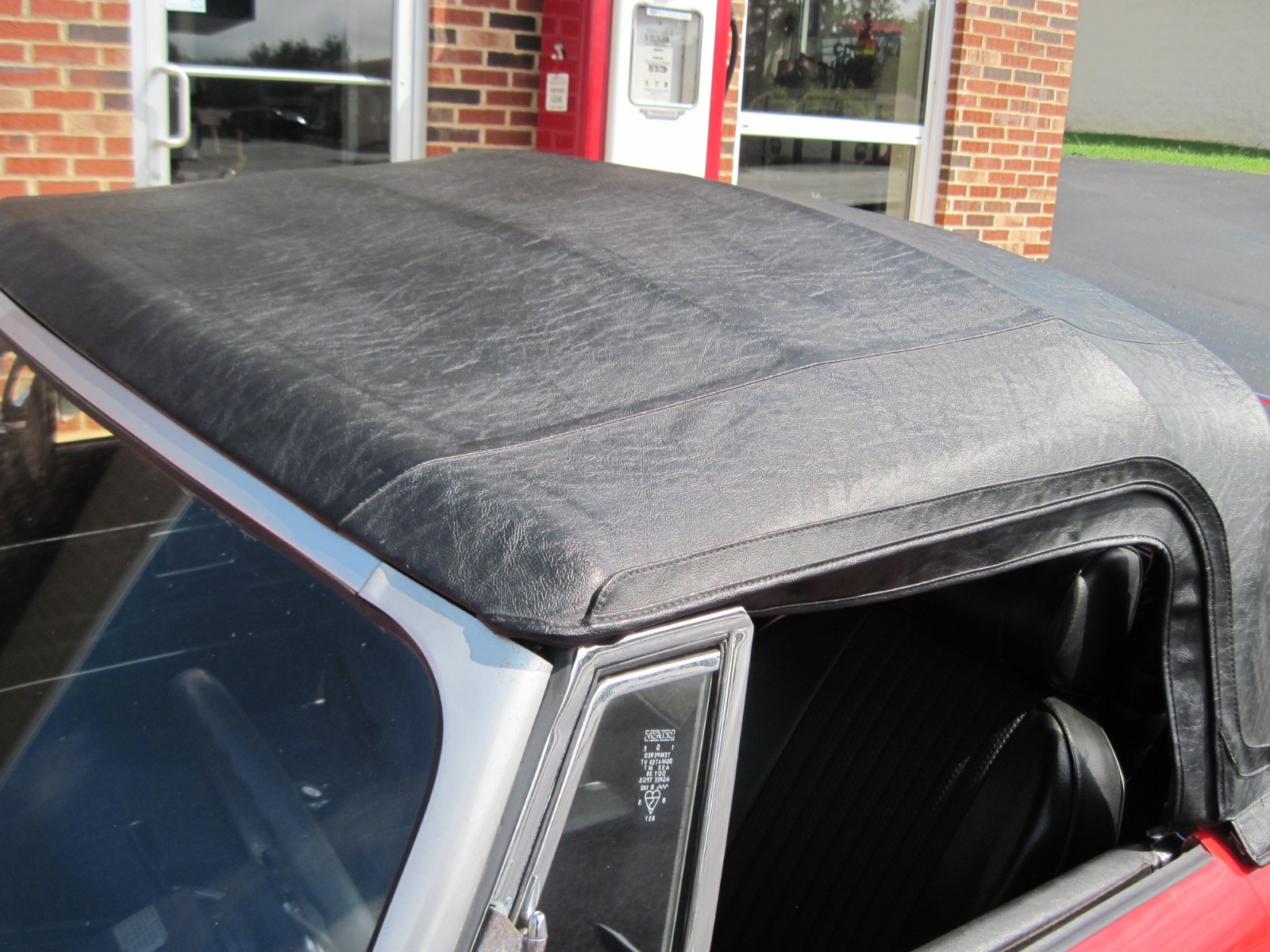 MG-MGB-1972-Convertible-22