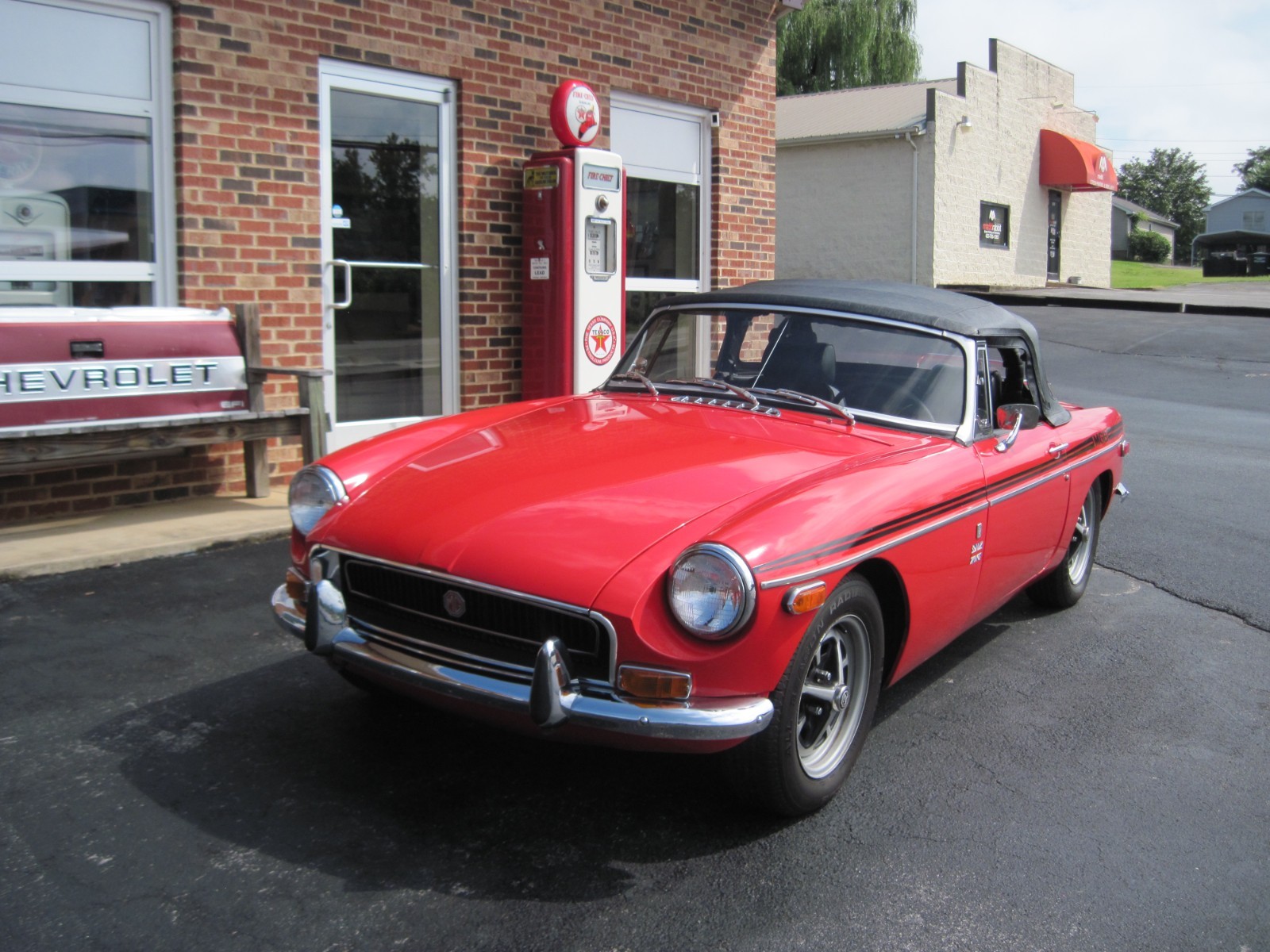 MG-MGB-1972-Convertible