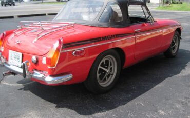 MG-MGB-1972-Convertible-4