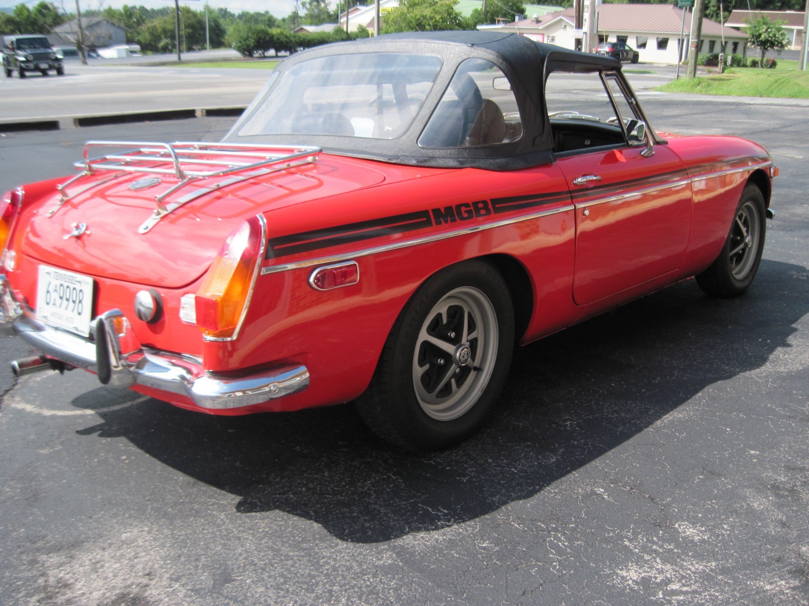 MG-MGB-1972-Convertible-4