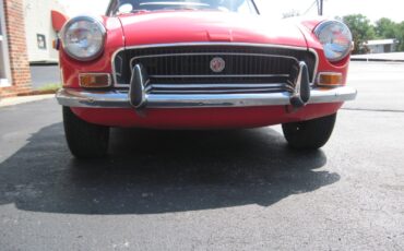 MG-MGB-1972-Convertible-7