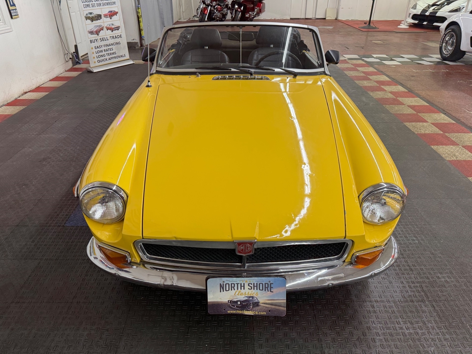 MG-MGB-1974-2-door-convo-10