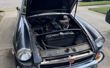 MG-MGB-1974-Coupe-1