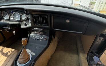 MG-MGB-1974-Coupe-11