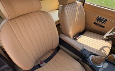 MG-MGB-1974-Coupe-12