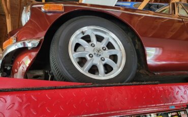 MG-MGB-1974-Coupe-16