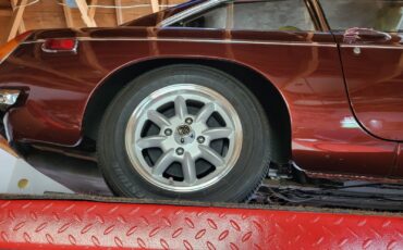 MG-MGB-1974-Coupe-18