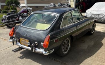 MG-MGB-1974-Coupe-18
