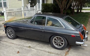 MG-MGB-1974-Coupe-22