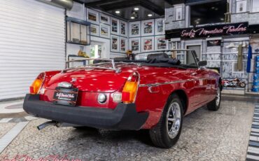 MG-MGB-1977-16