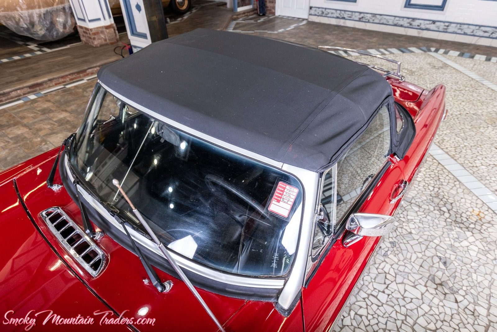 MG-MGB-1977-3