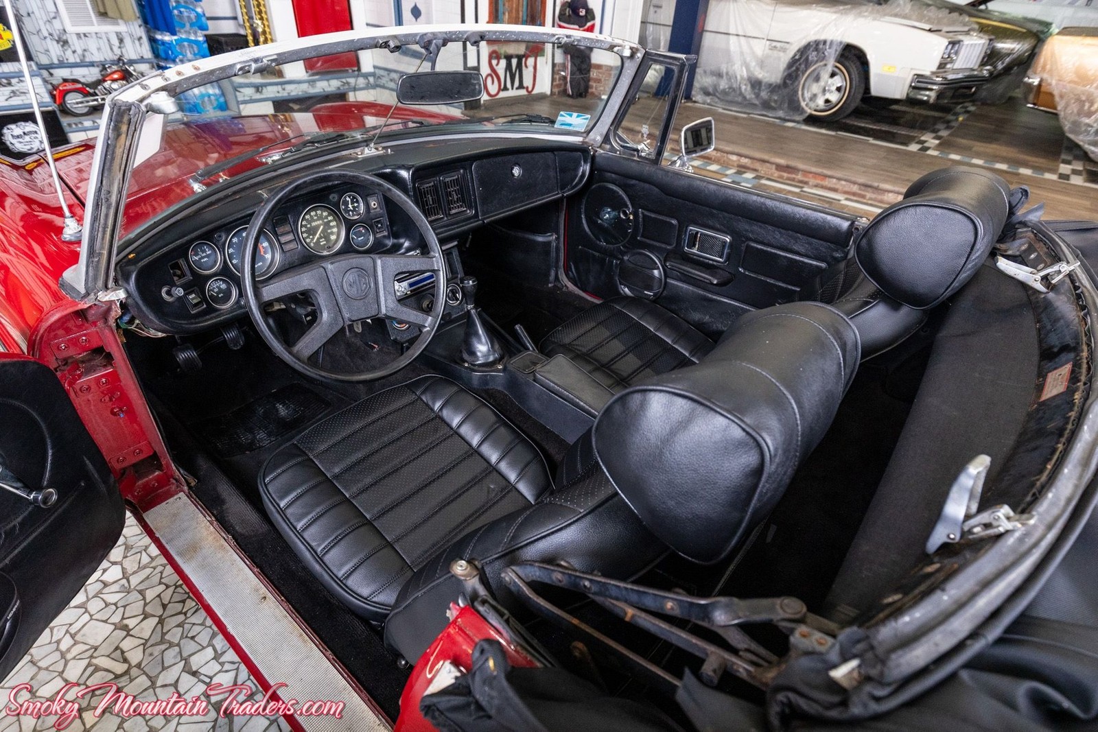 MG-MGB-1977-33