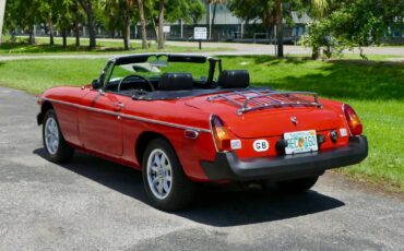 MG-MGB-1977-Convertible-13