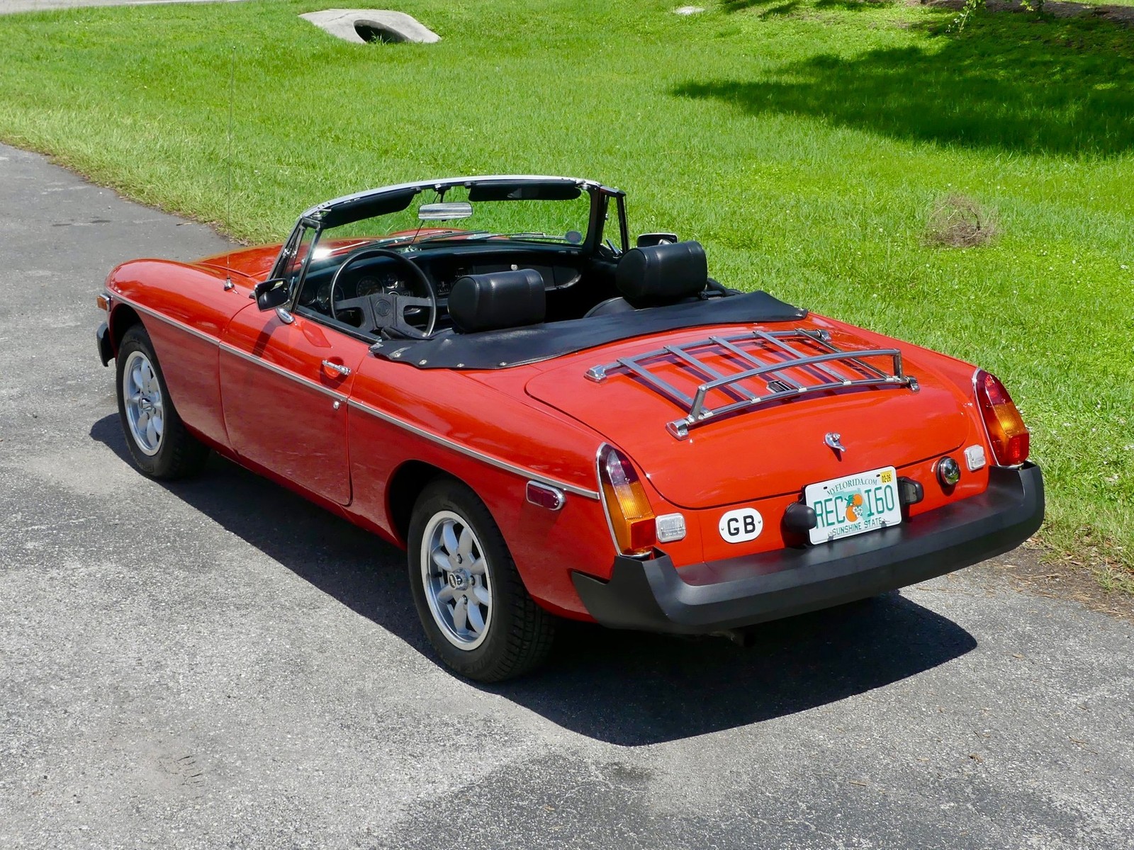 MG-MGB-1977-Convertible-14