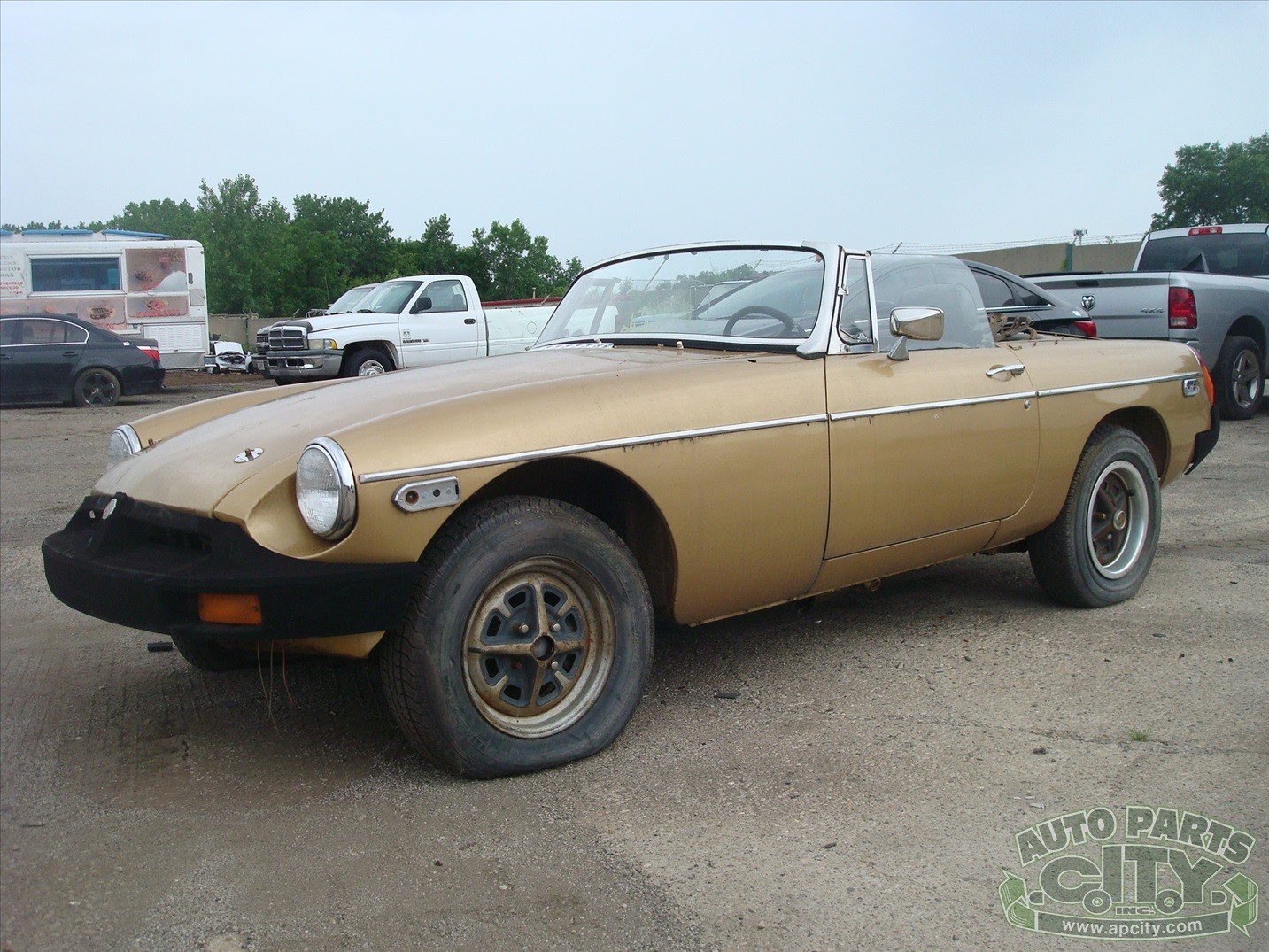 MG-MGB-1977-Convertible-14