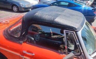 MG-MGB-1978-Convertible-10