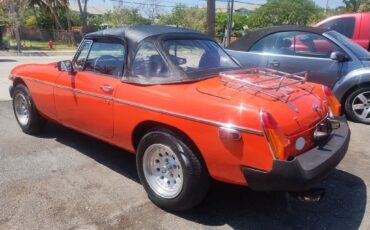 MG-MGB-1978-Convertible-2