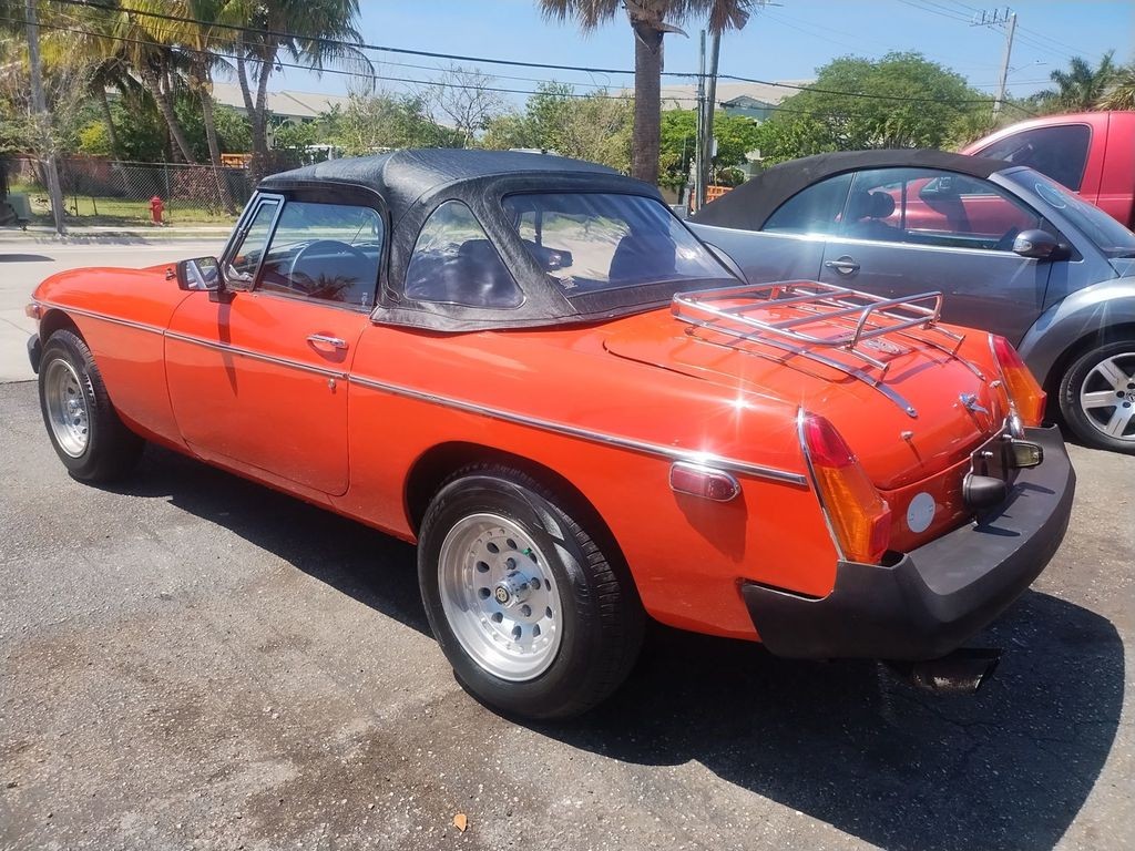 MG-MGB-1978-Convertible-2