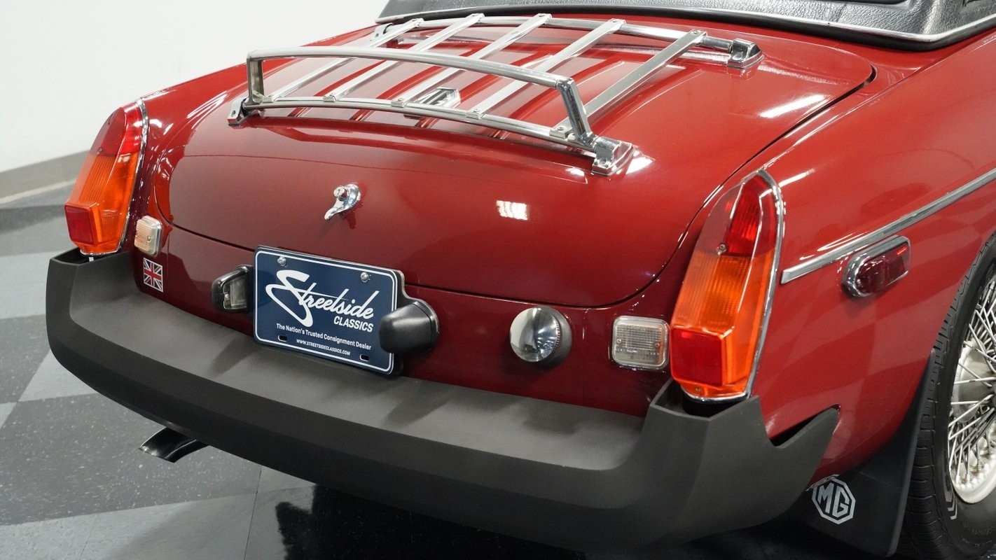 MG-MGB-1978-Convertible-23