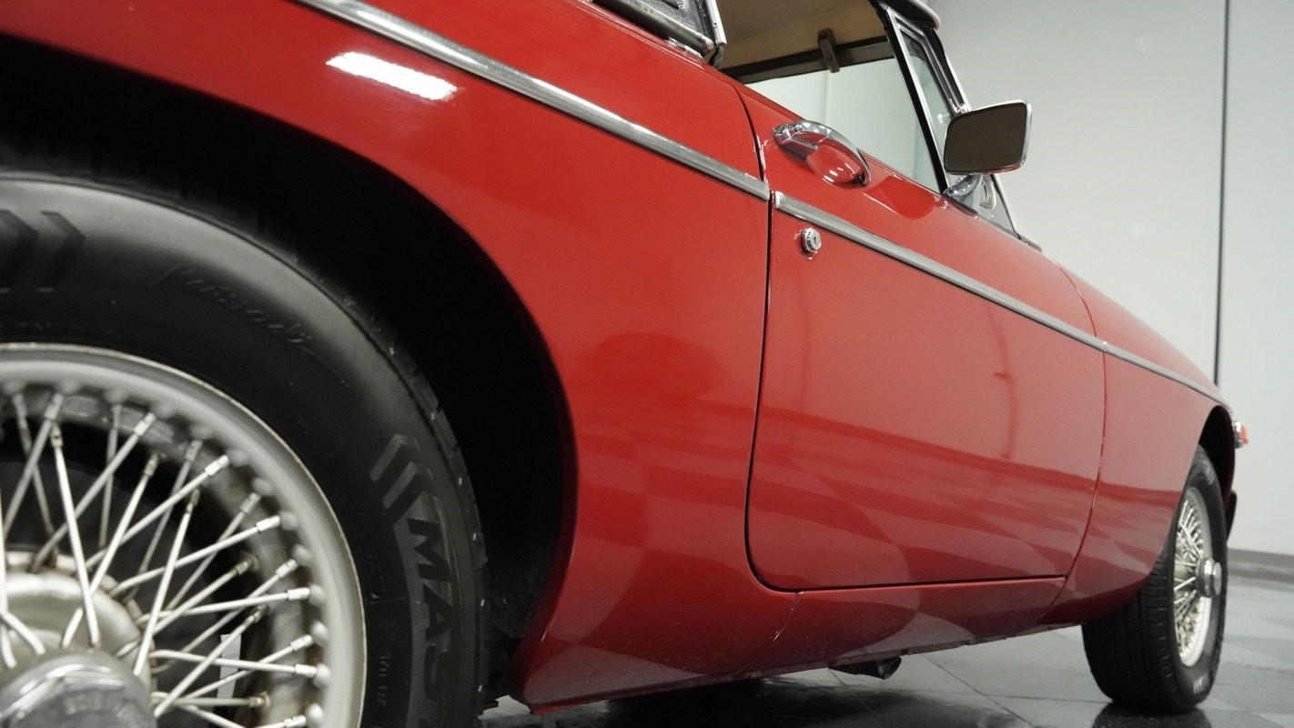 MG-MGB-1978-Convertible-25