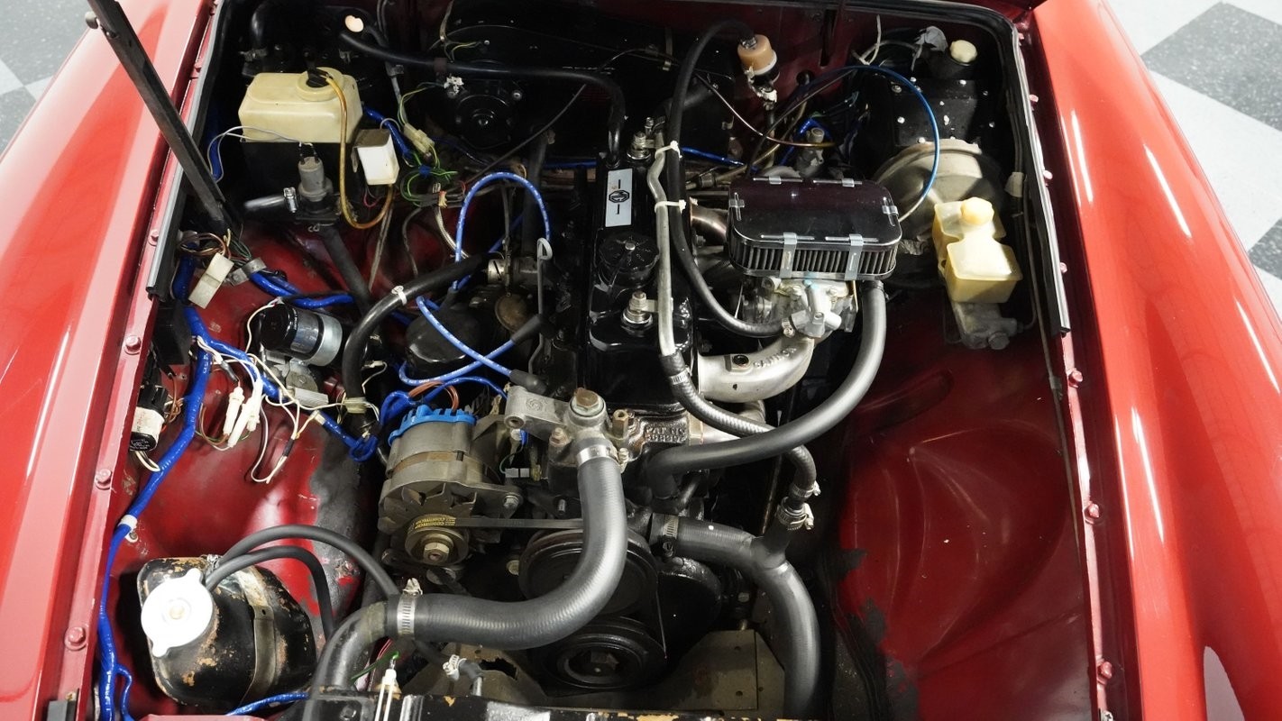 MG-MGB-1978-Convertible-3