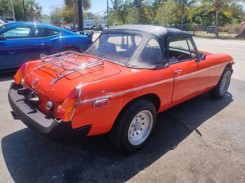 MG-MGB-1978-Convertible-4