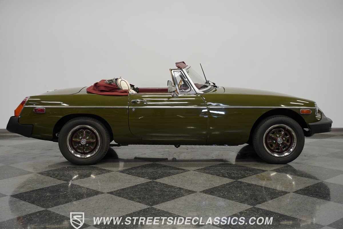 MG-MGB-1979-Convertible-14
