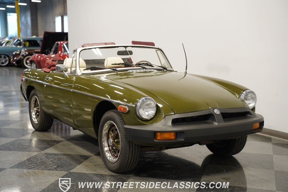 MG-MGB-1979-Convertible-16