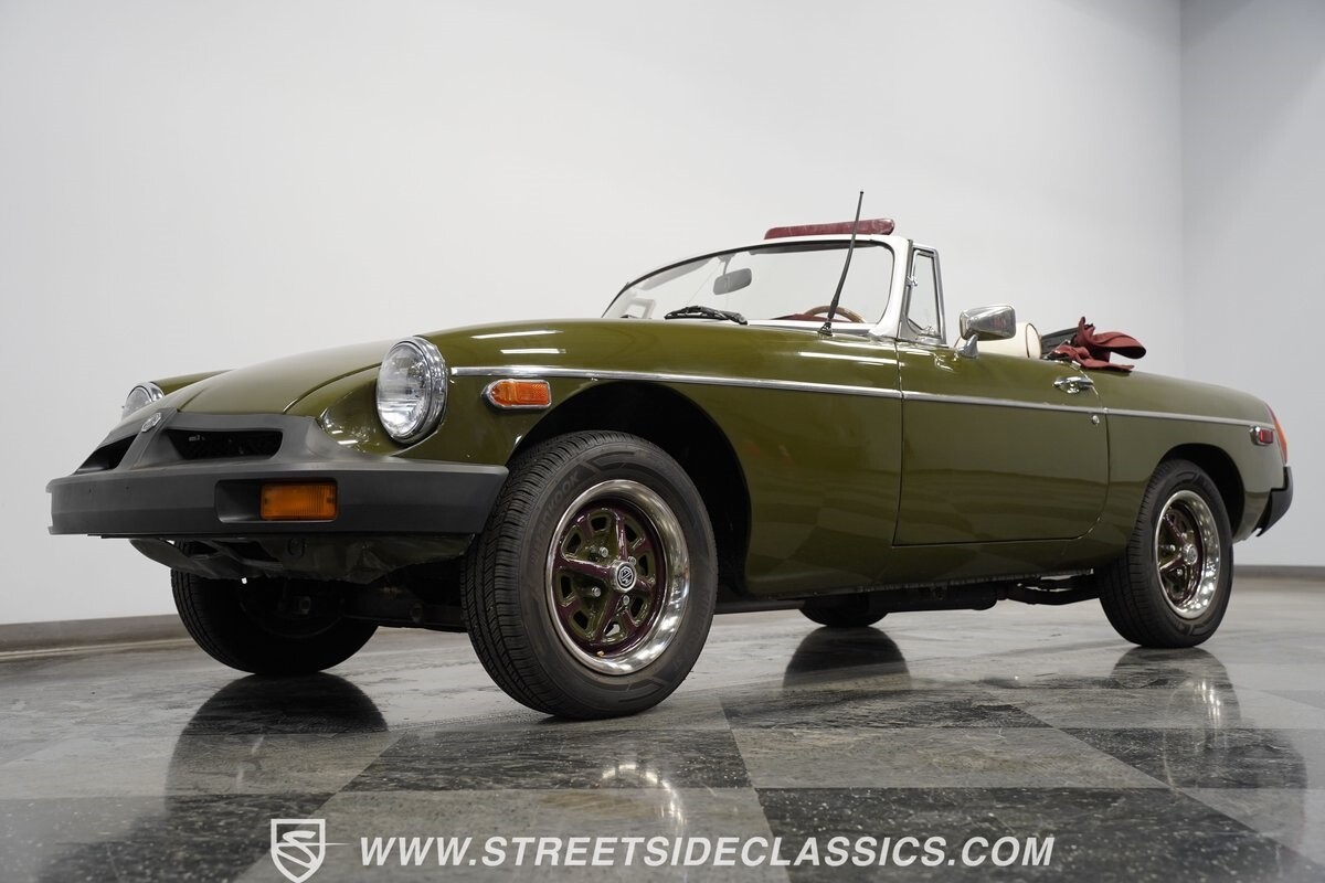 MG-MGB-1979-Convertible-21