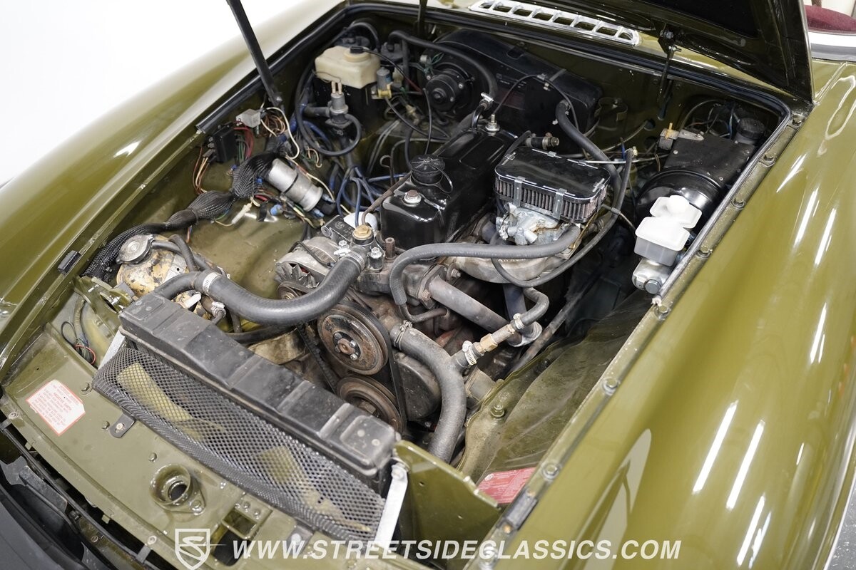 MG-MGB-1979-Convertible-3