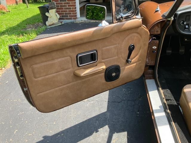 MG-MGB-1980-Convertible-10